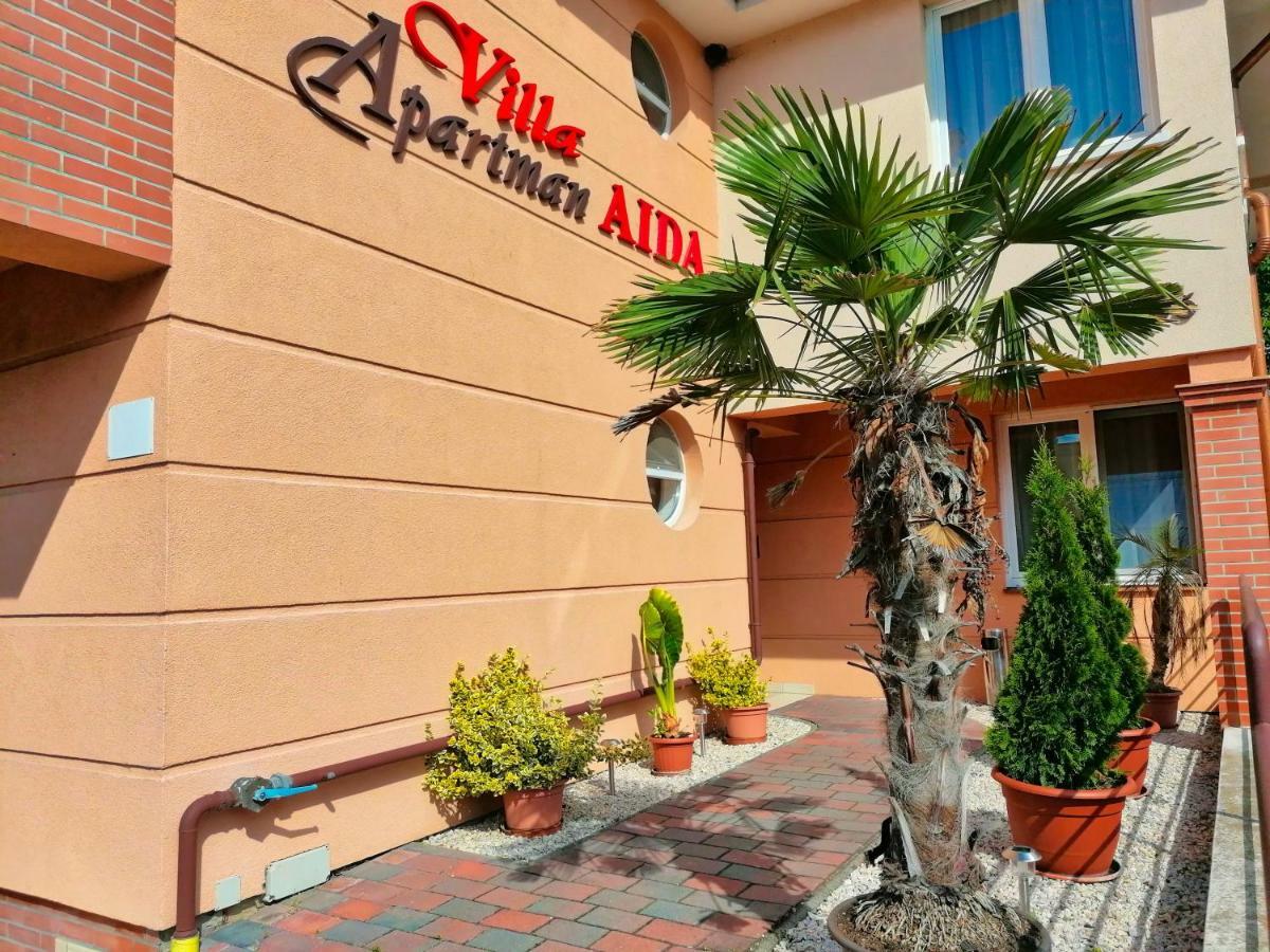 Villa Aida Apartman Гайдусобосло Екстер'єр фото