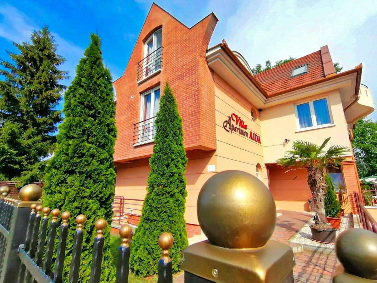 Villa Aida Apartman Гайдусобосло Екстер'єр фото