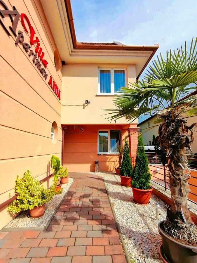 Villa Aida Apartman Гайдусобосло Екстер'єр фото