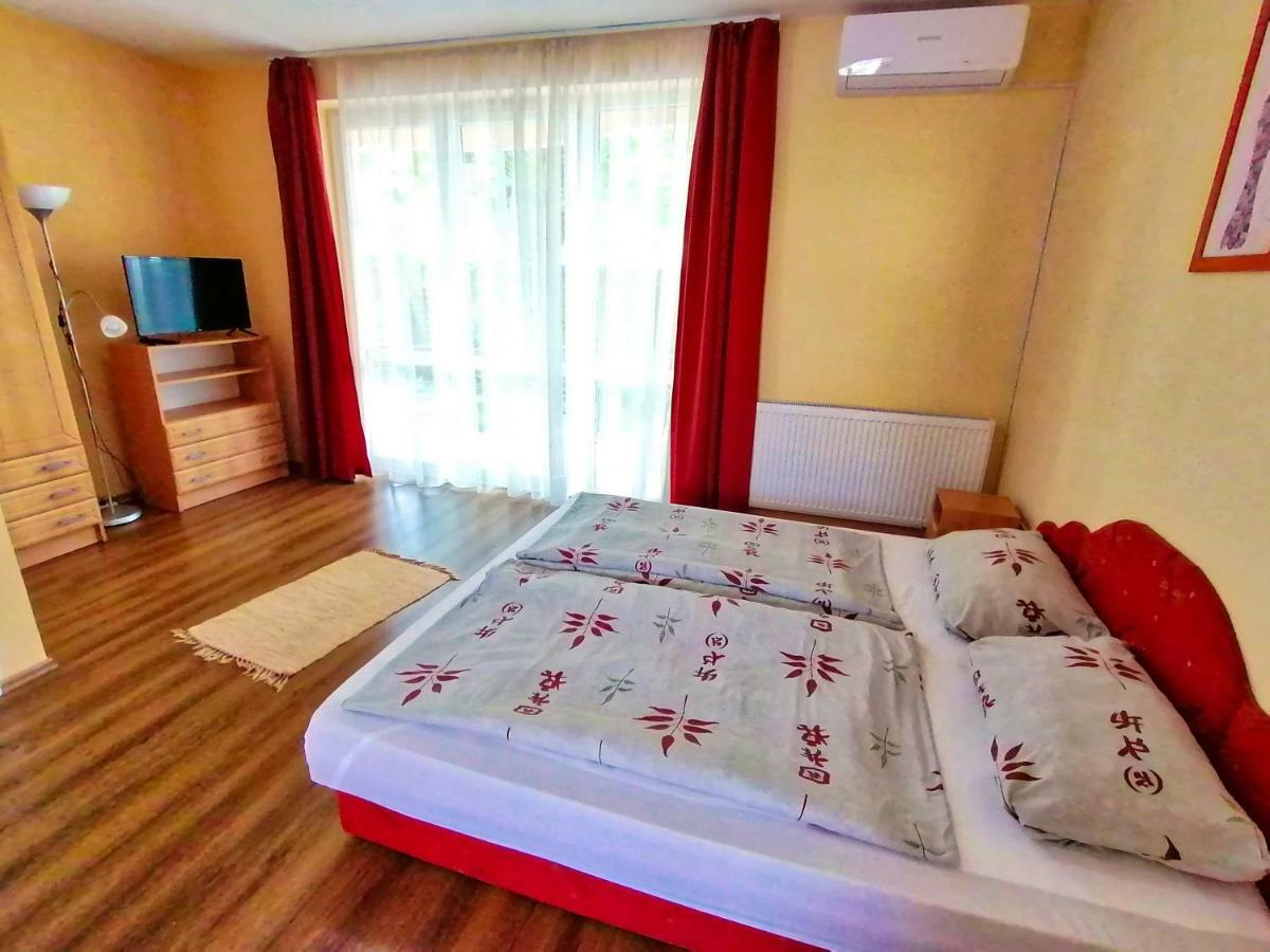 Villa Aida Apartman Гайдусобосло Екстер'єр фото