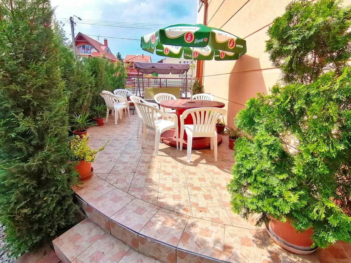 Villa Aida Apartman Гайдусобосло Екстер'єр фото