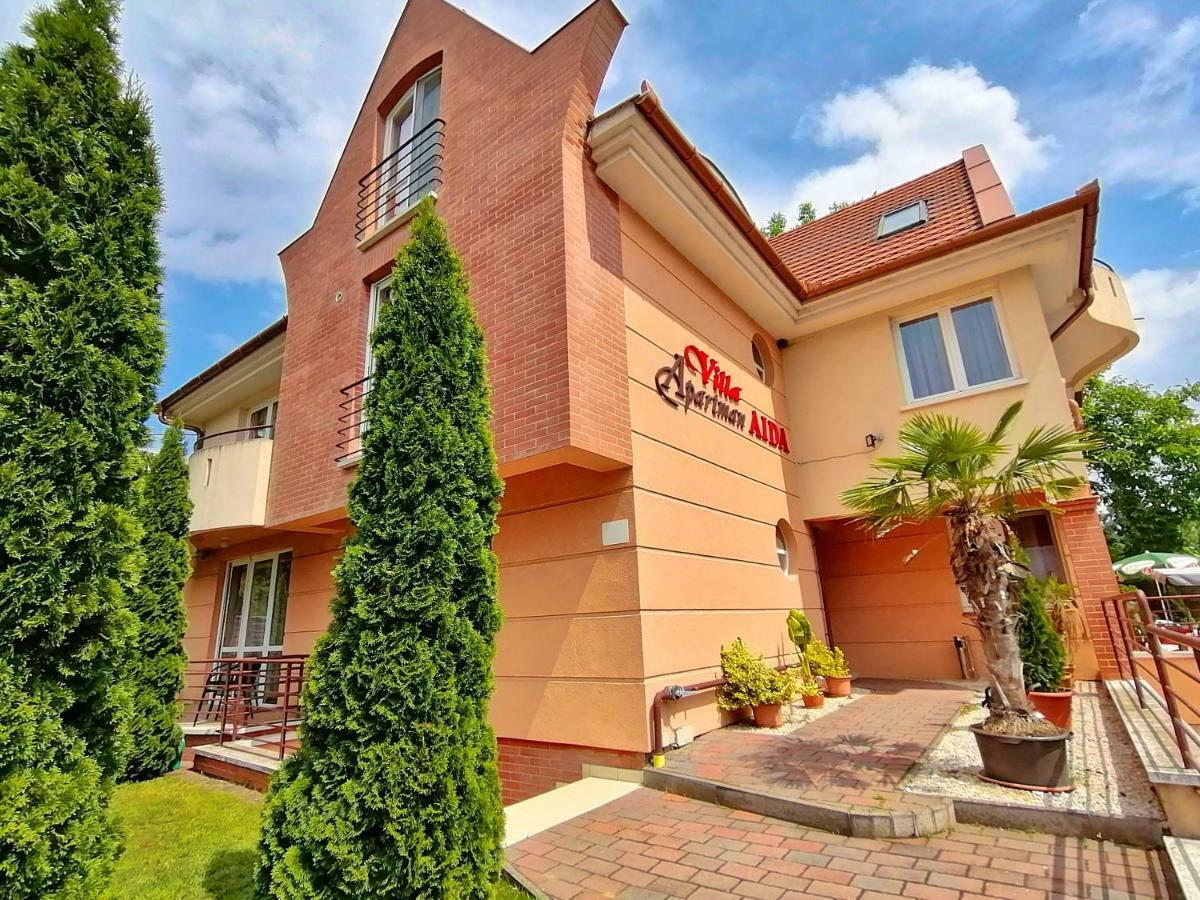 Villa Aida Apartman Гайдусобосло Екстер'єр фото