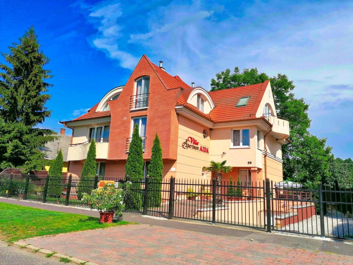 Villa Aida Apartman Гайдусобосло Екстер'єр фото